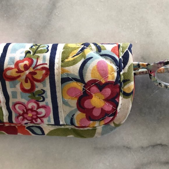* SOLD * Vera Bradley - eyeglass case - Picture 5 of 8